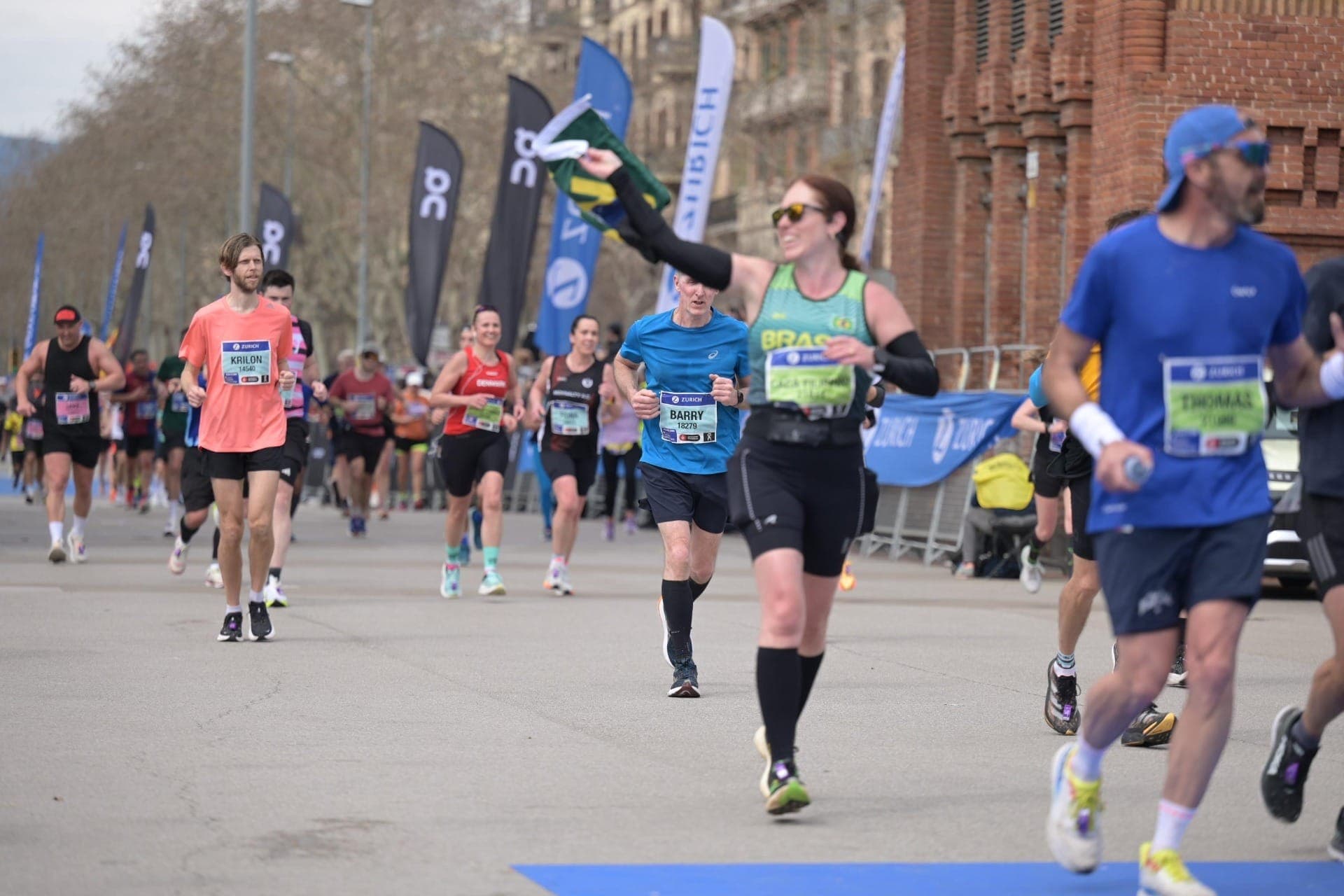 Cacá Filippini nos metros finais da Maratona de Barcelona