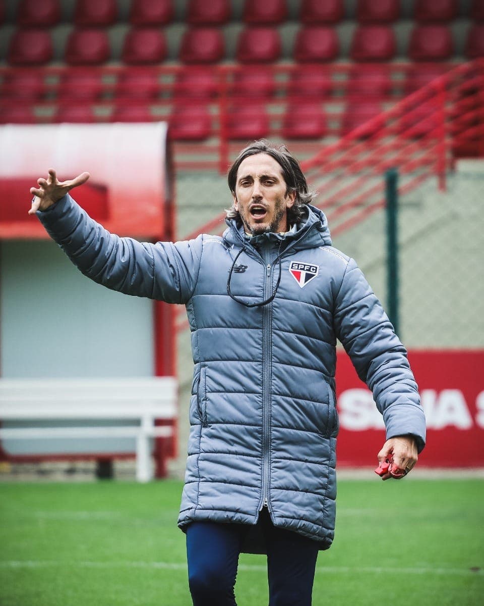 Zubeldia, técnico do São Paulo que corre risco de demissão