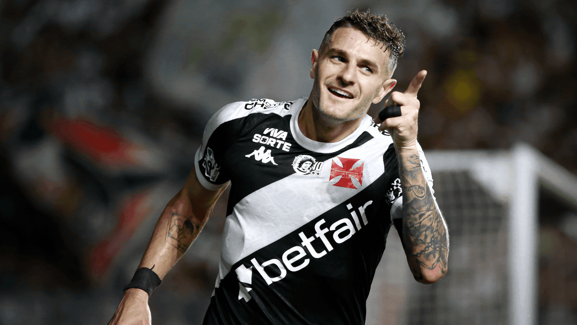 Argentino Vegetti marcou dois gols na vitória do Vasco sobre o Sport, por 3 a 1, em São Januário