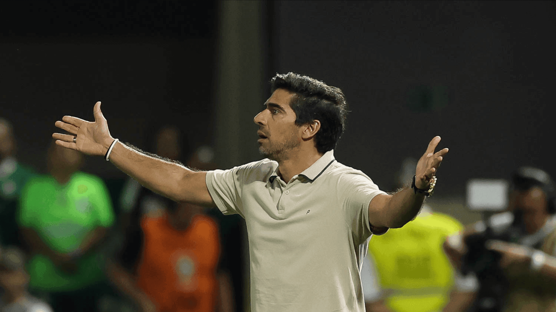 Abel Ferreira, técnico do Palmeiras, durante o Dérbi contra o Corinthians, em Barueri