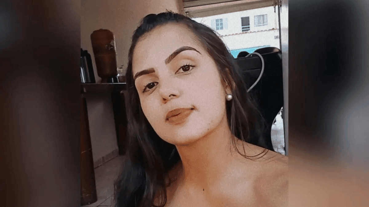 Stefane Xavier da Silva adotou o cachorro há um ano