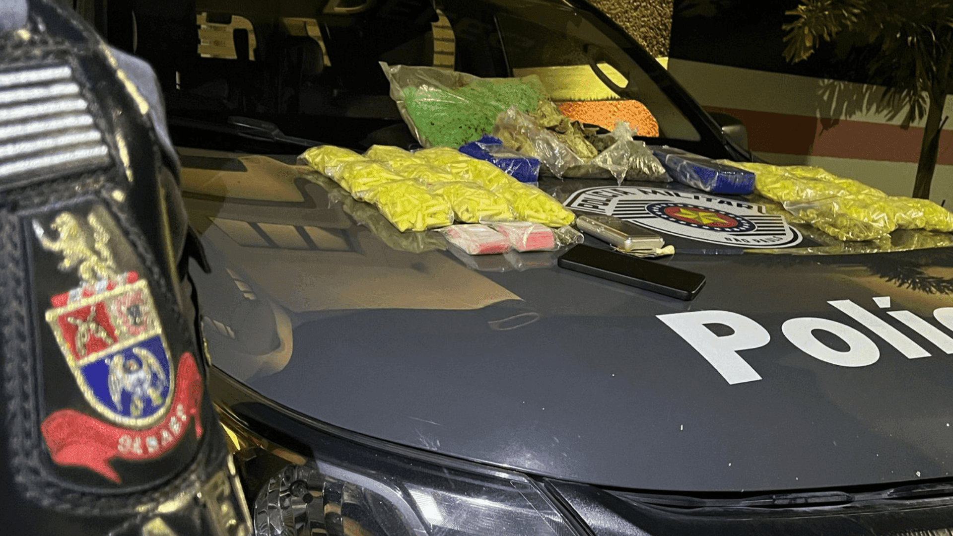 Homem de 24 anos é preso por tráfico de drogas e corrupção ativa em Lorena