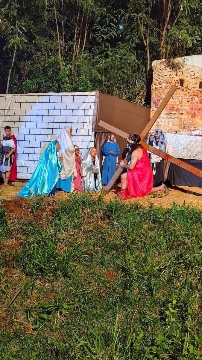 A encenação acontece no Parque do Povo de Marília
