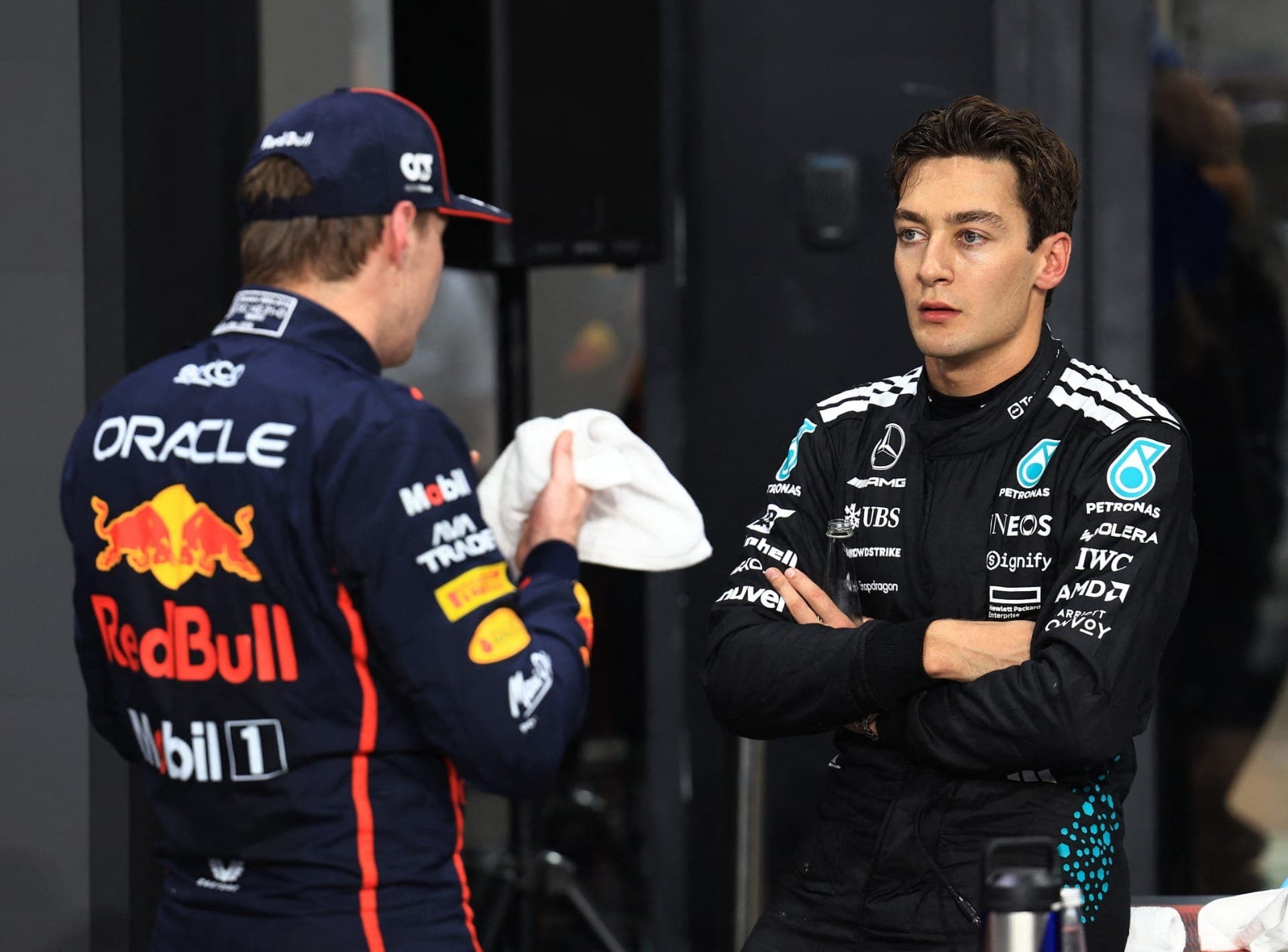 Britânico tem contrato até o fim de 2025 e seria troco da Red Bull caso Mercedes leve Verstappen