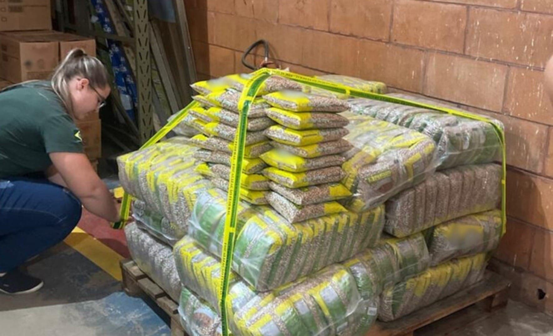 Supermercados vendiam arroz e feijão irregulares