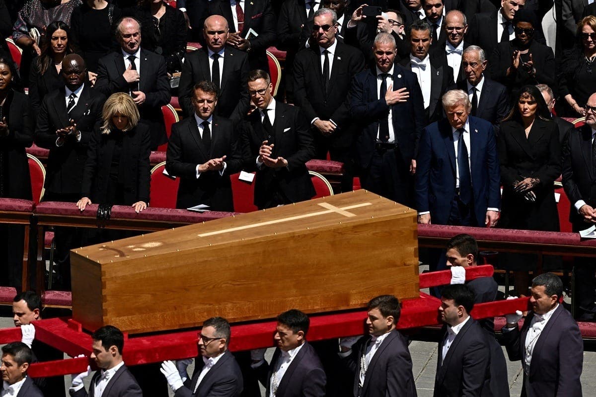 Líderes mundiais participaram do funeral do papa Francisco