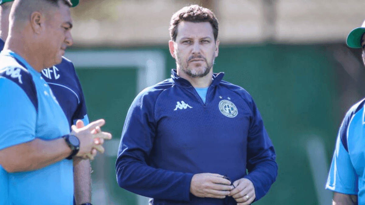 Elano está de volta ao Guarani como coordenador técnico