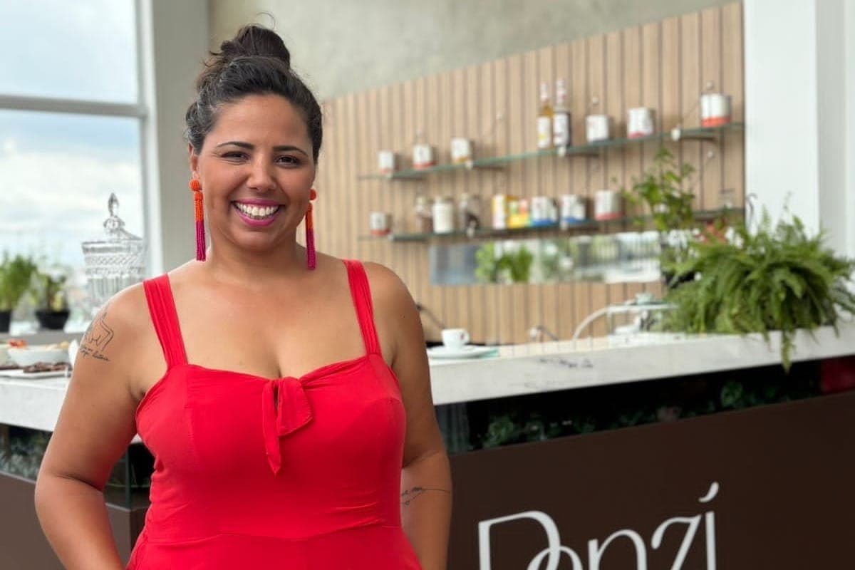 Pâmela abre café em Vinhedo (SP)