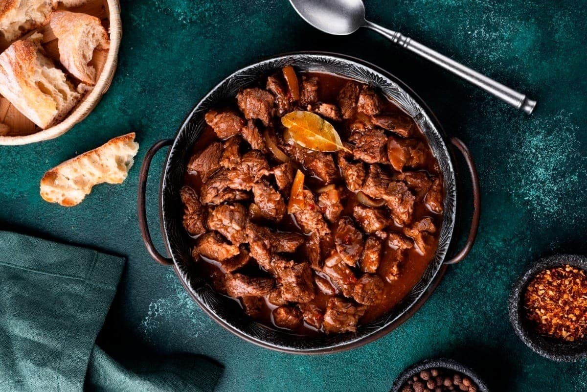 Carne de panela da Carole Crema vai bem no pão e no macarrão