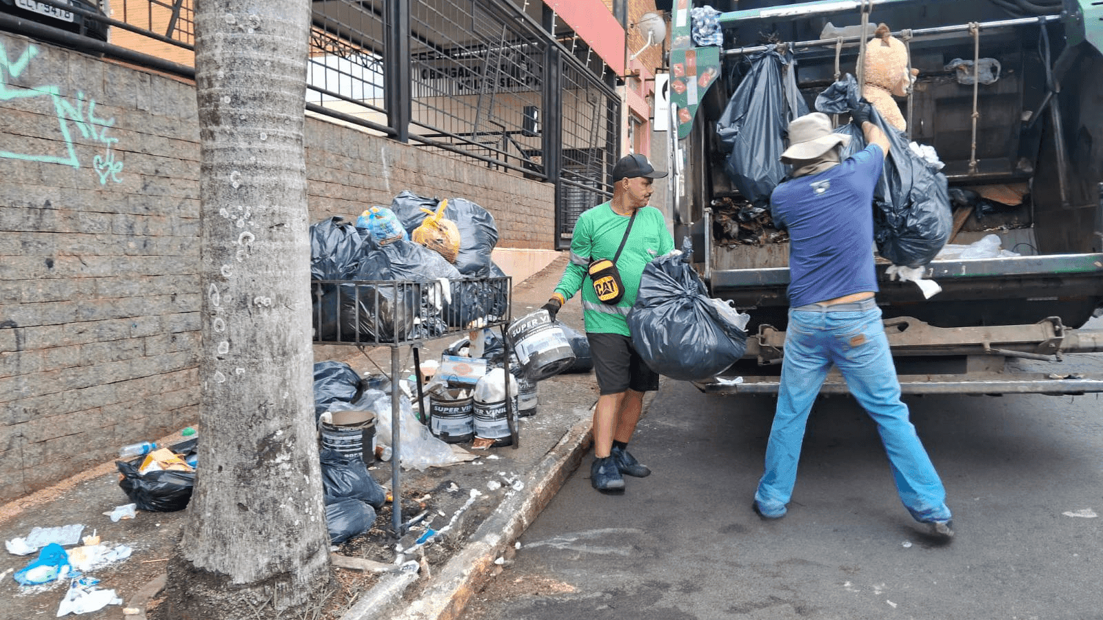 O município deixa de recolher o material de grandes geradores