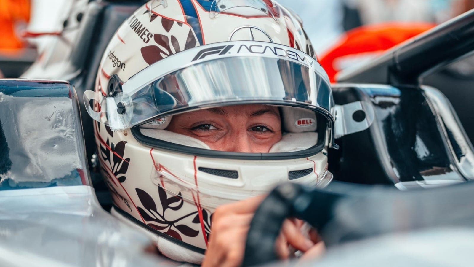 Francesa da Prema ficou a um ponto da líder do campeonato, Maya Weug