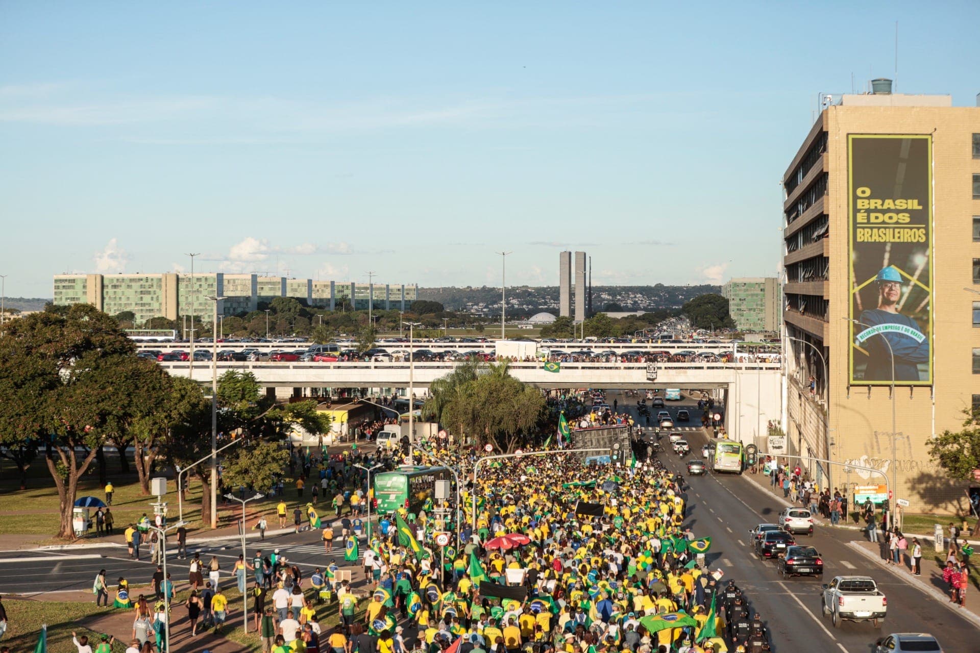 Apoiadores do ex-presidente Jair Bolsonaro foram às ruas pedir anistia aos condenados pelos atos de 8 de Janeiro
