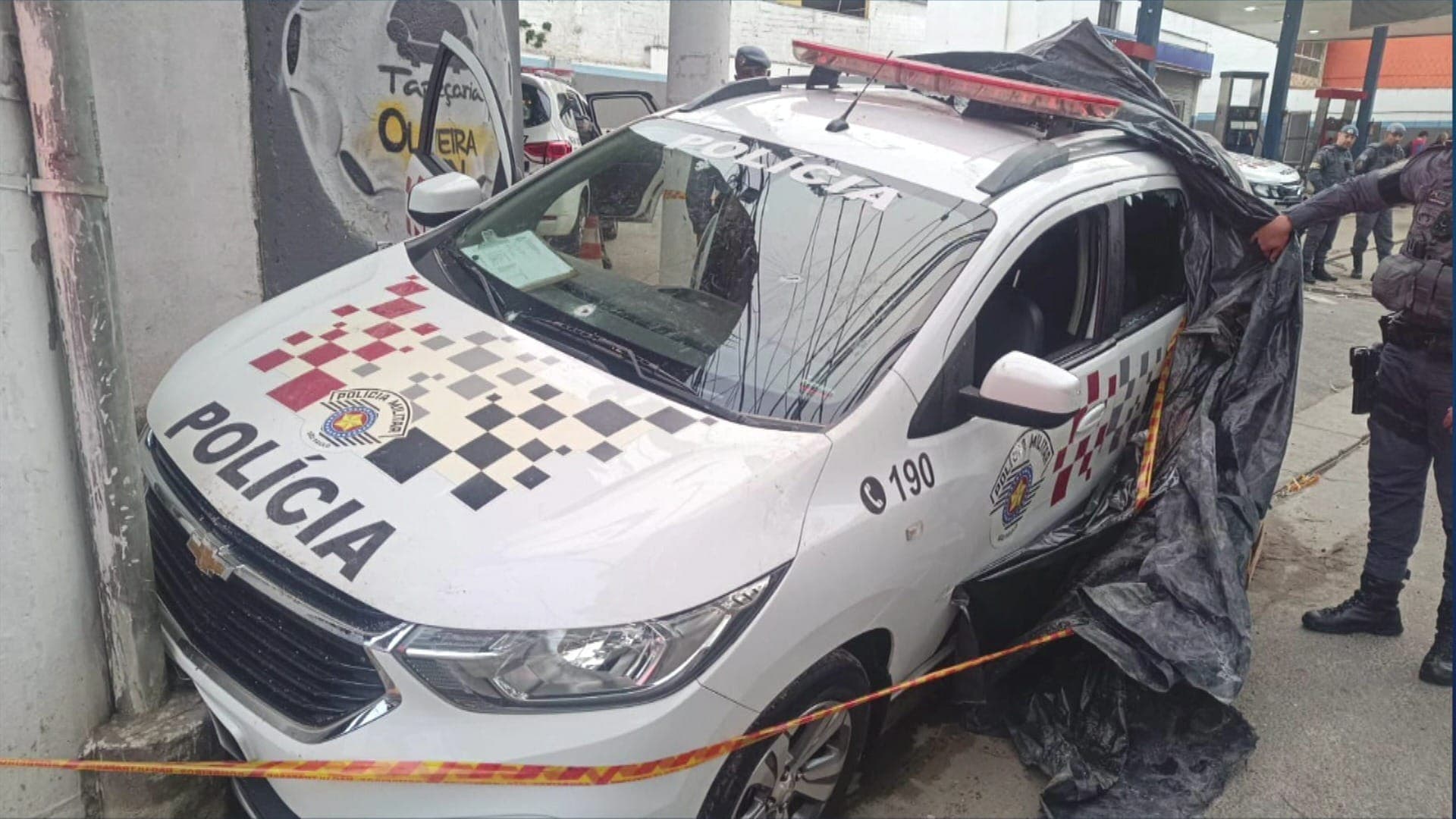 Viatura da PM é atingida por disparos na Zona Leste de SP