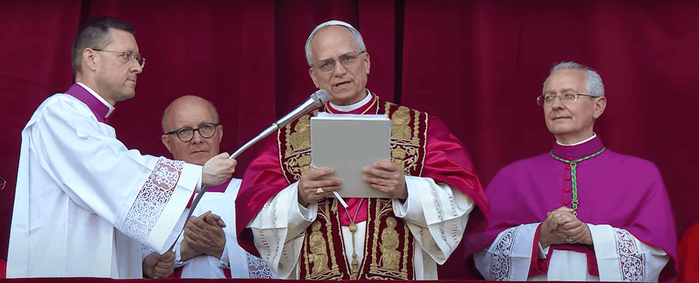 Novo pontífice, de 69 anos, escolheu o nome de Leão XIV para o seu papado