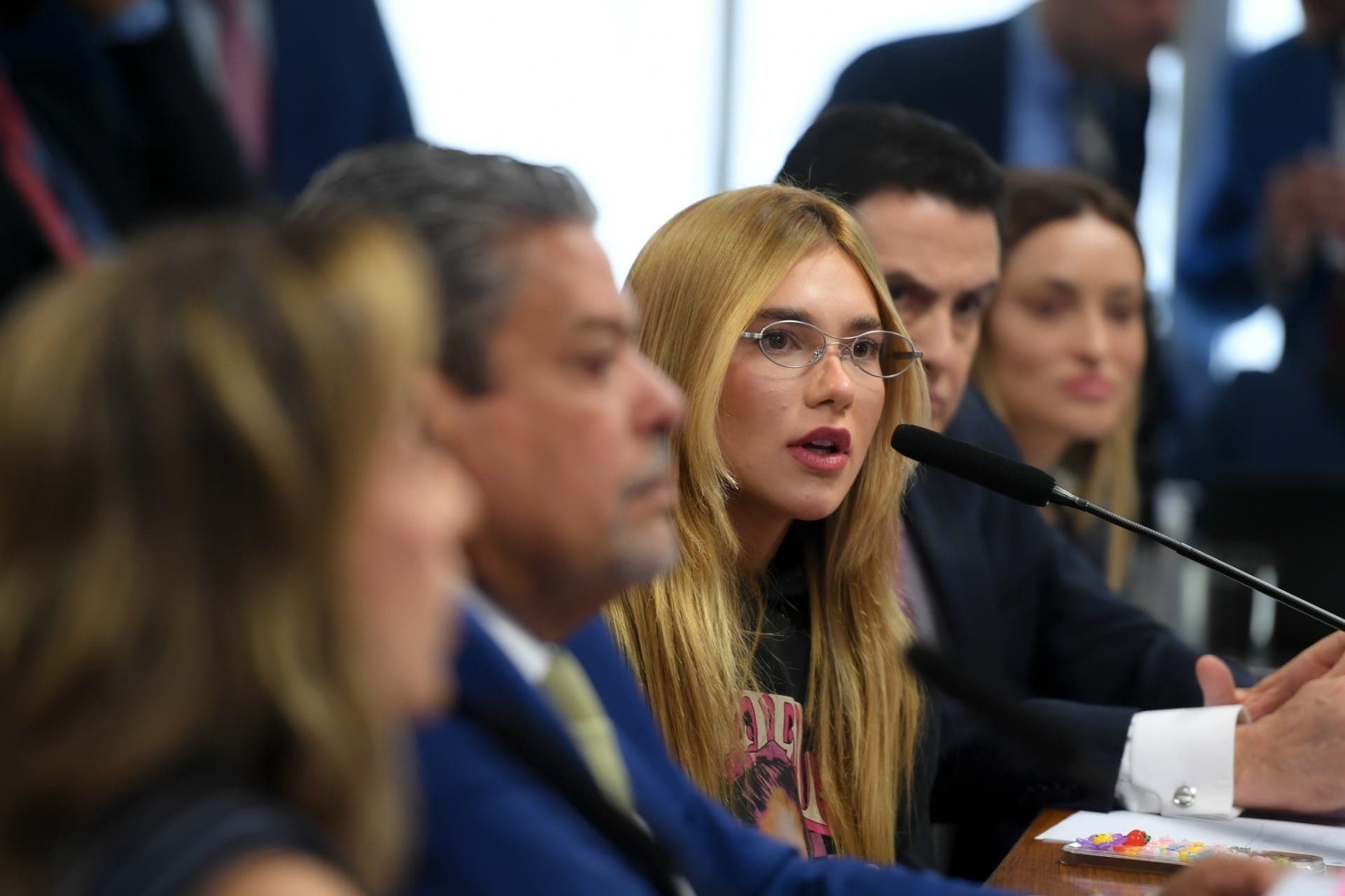 Virginia Fonseca em oitiva no Senado na CPI das Bets