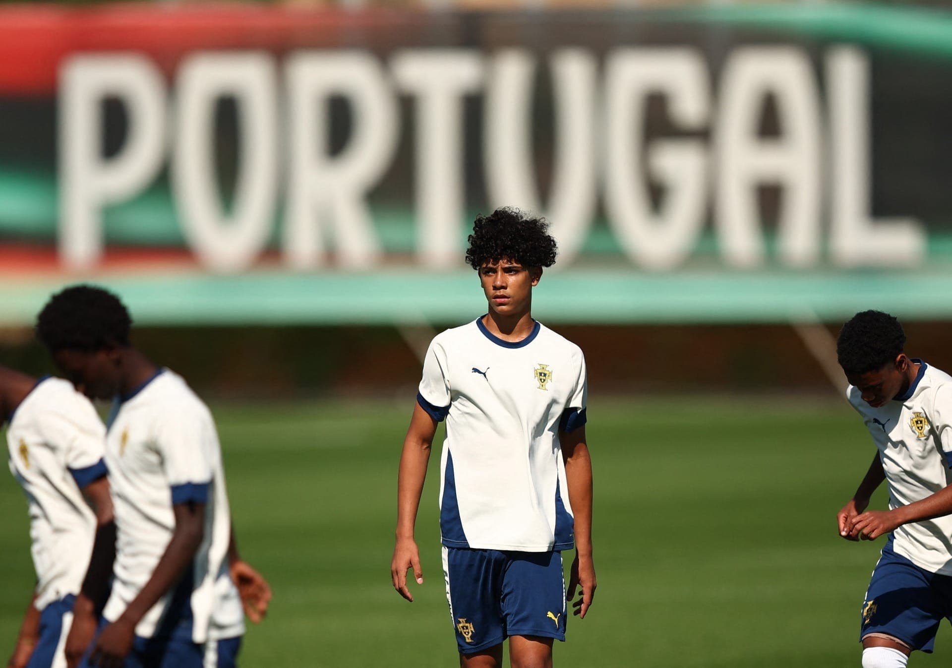 Cristiano Ronaldo Jr. treina com a equipe sub-15 da seleção de Portugal