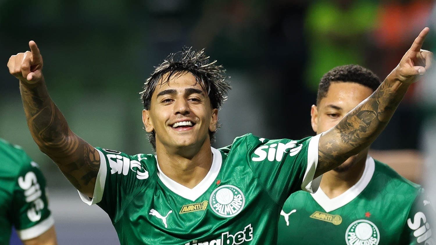 Facundo Torres comemora gol pelo Palmeiras