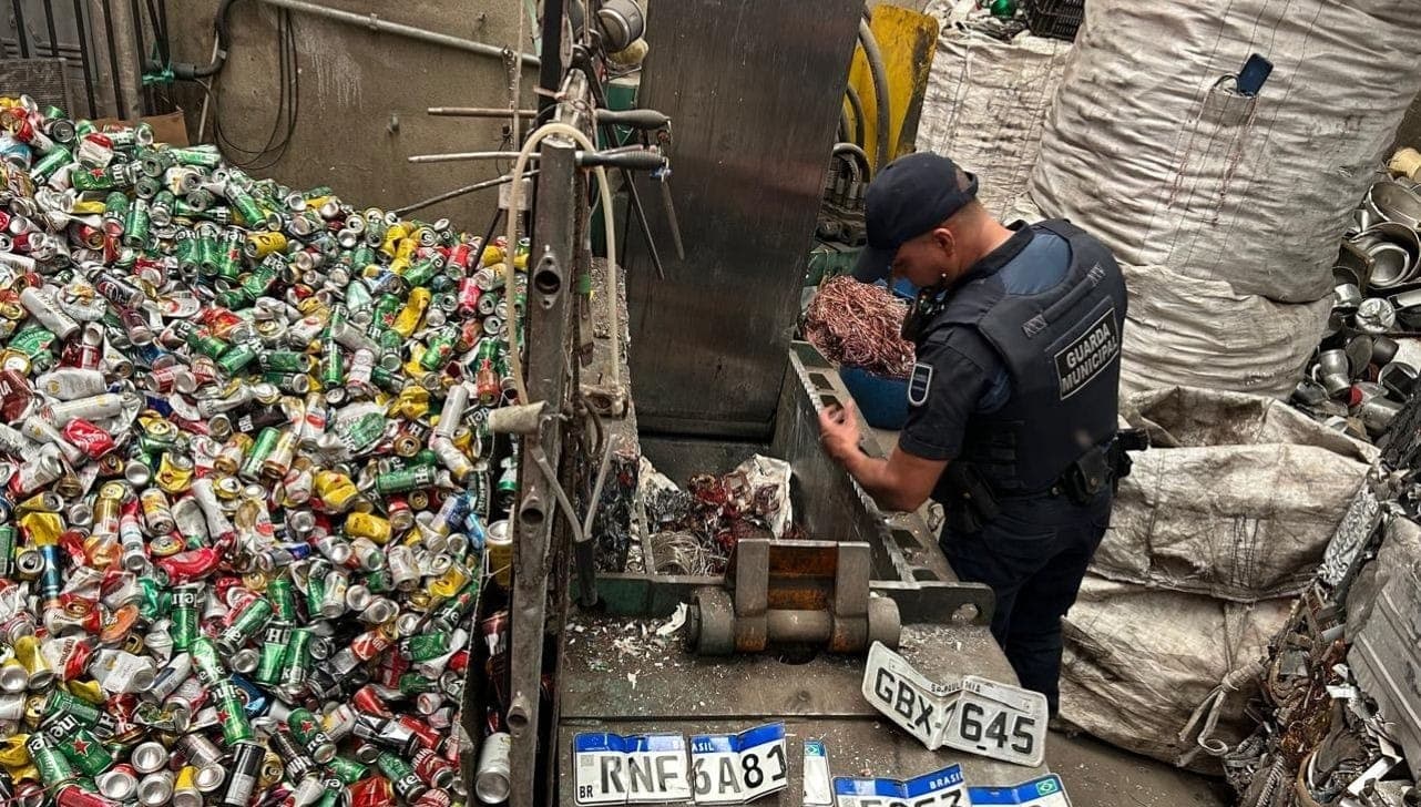 Ação coordenada pelo CIM fiscaliza comércios de recicláveis com suspeita de receptação