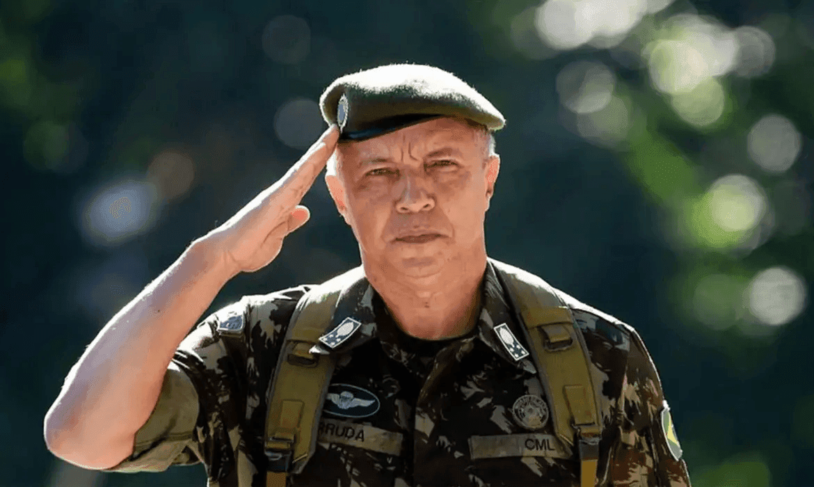 General Arruda era o comandante do Exército em 8 de Janeiro de 2023