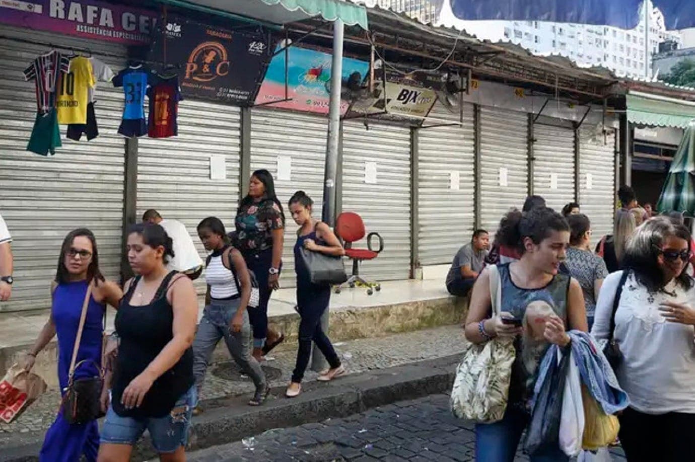 Os criminosos atuavam no Camelódromo da Uruguaiana desde 2019
