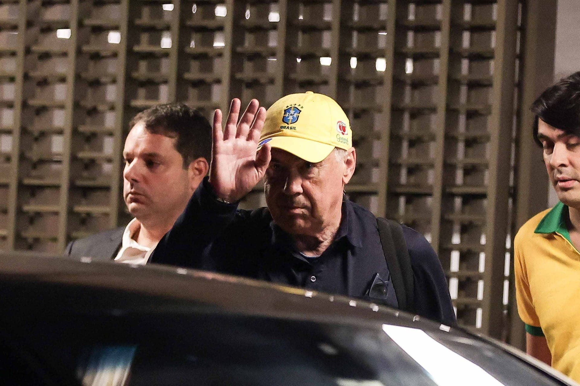 Carlo Ancelotti desembarca no Brasil