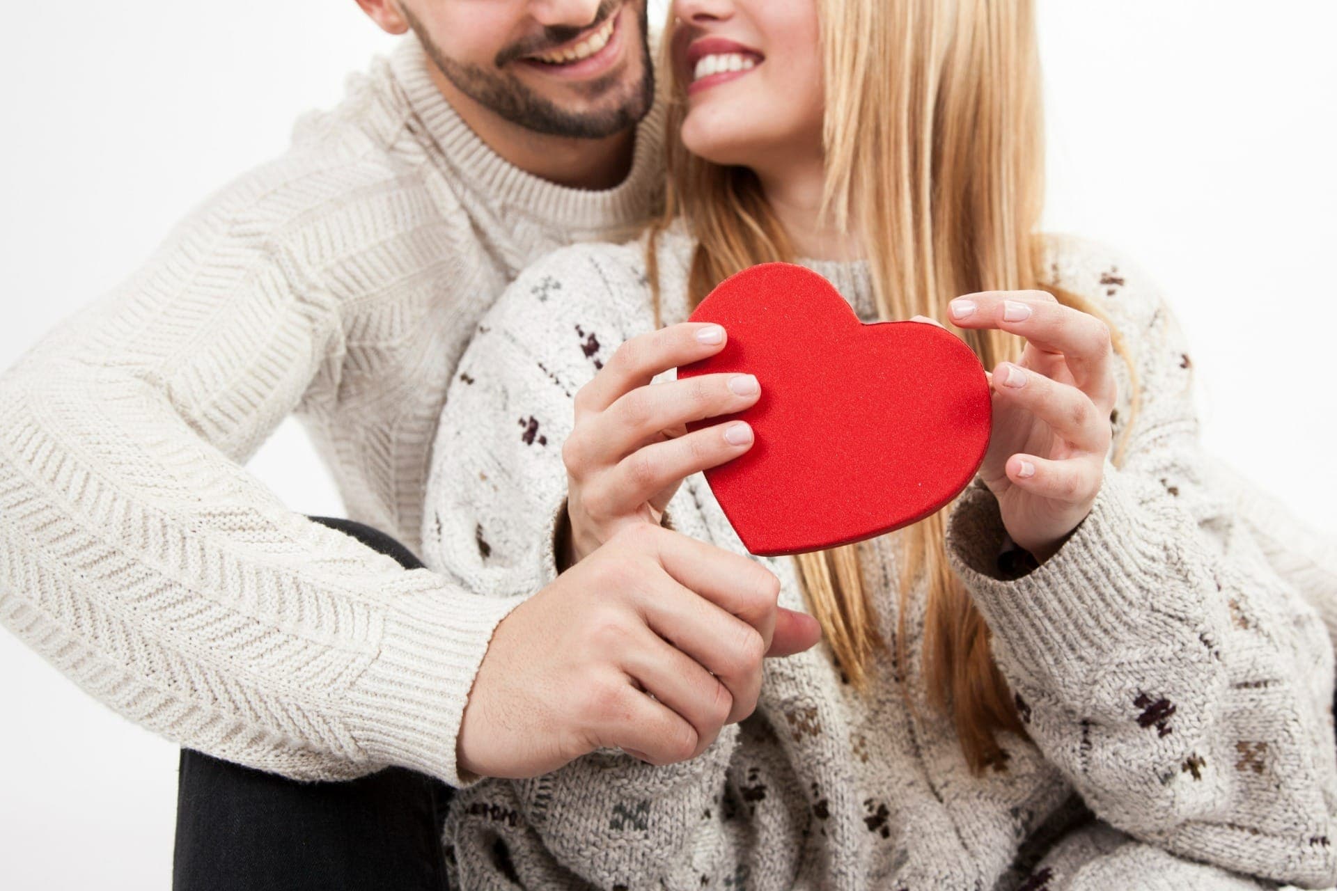 Responda à enquete e descubra o presente que mais combina com o seu amor