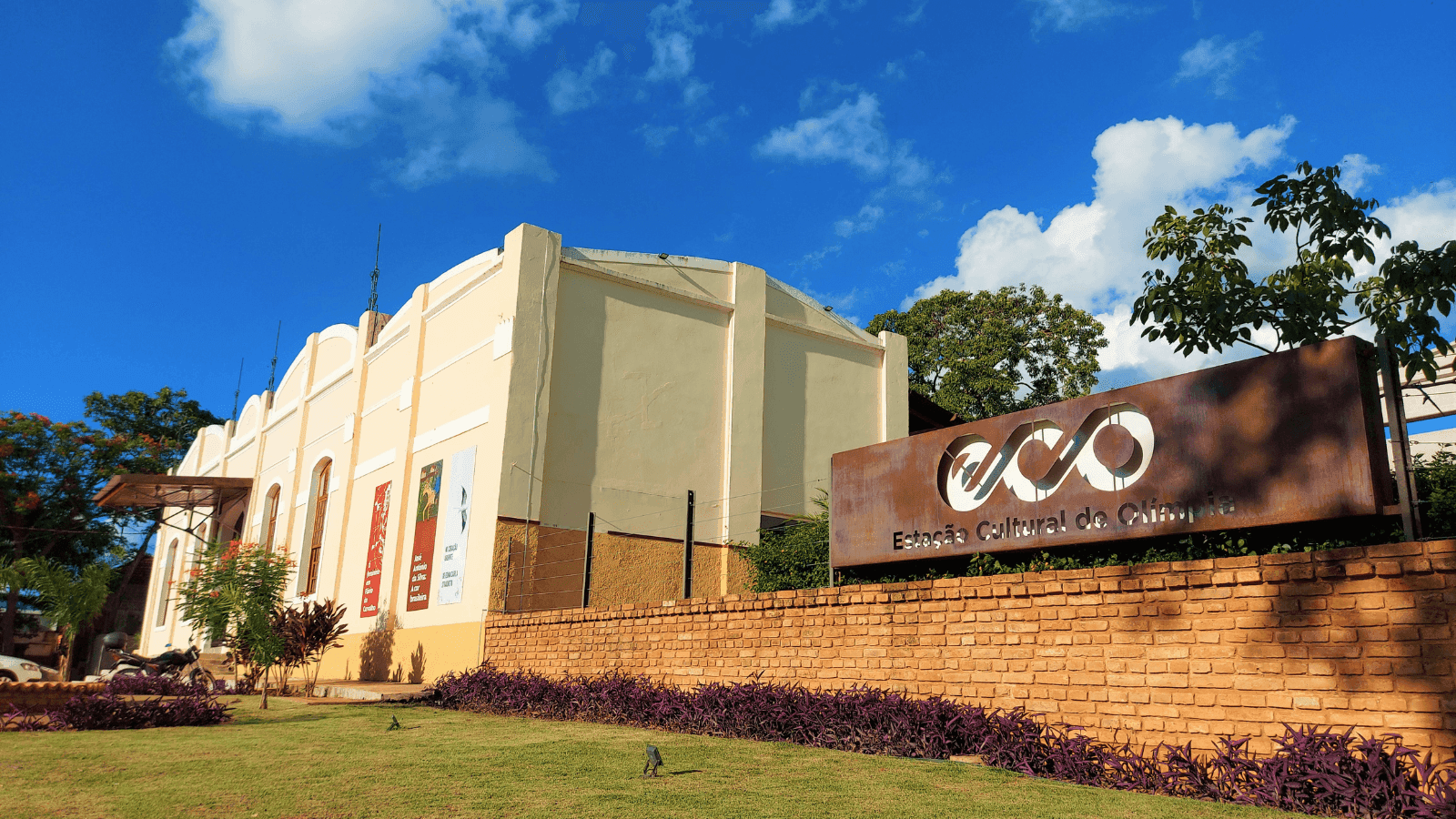 As exposições estarão abertas à visitação gratuita na quinta-feira (5)