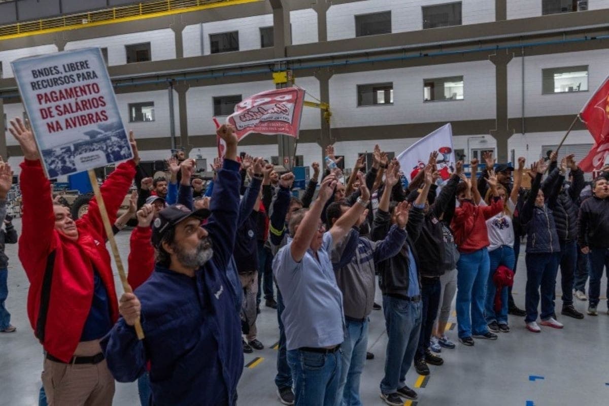 Ocupação ocorreu das 9h às 12h, na fábrica de Jacareí