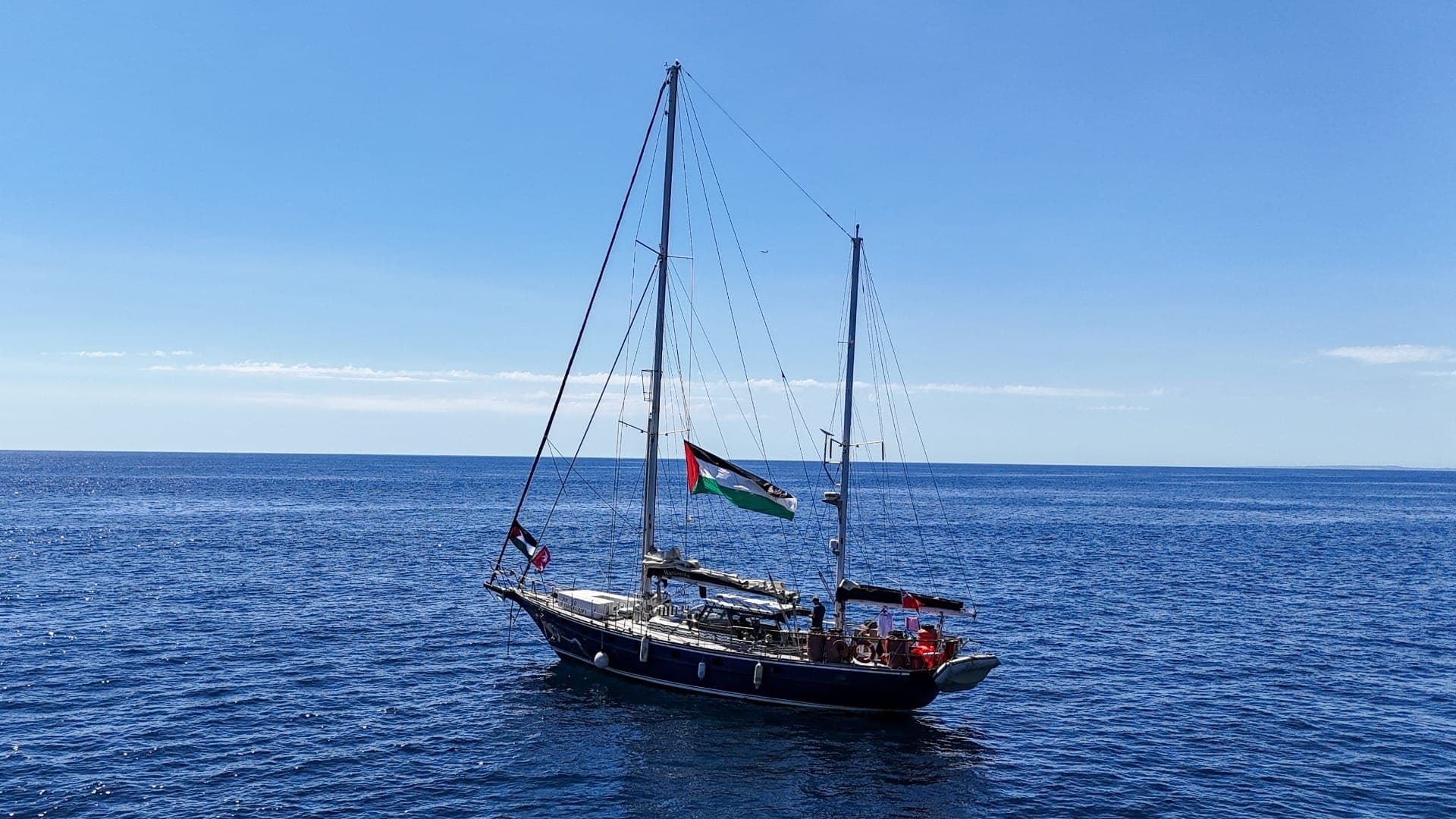 Embarcação levava ajuda humanitária para Gaza