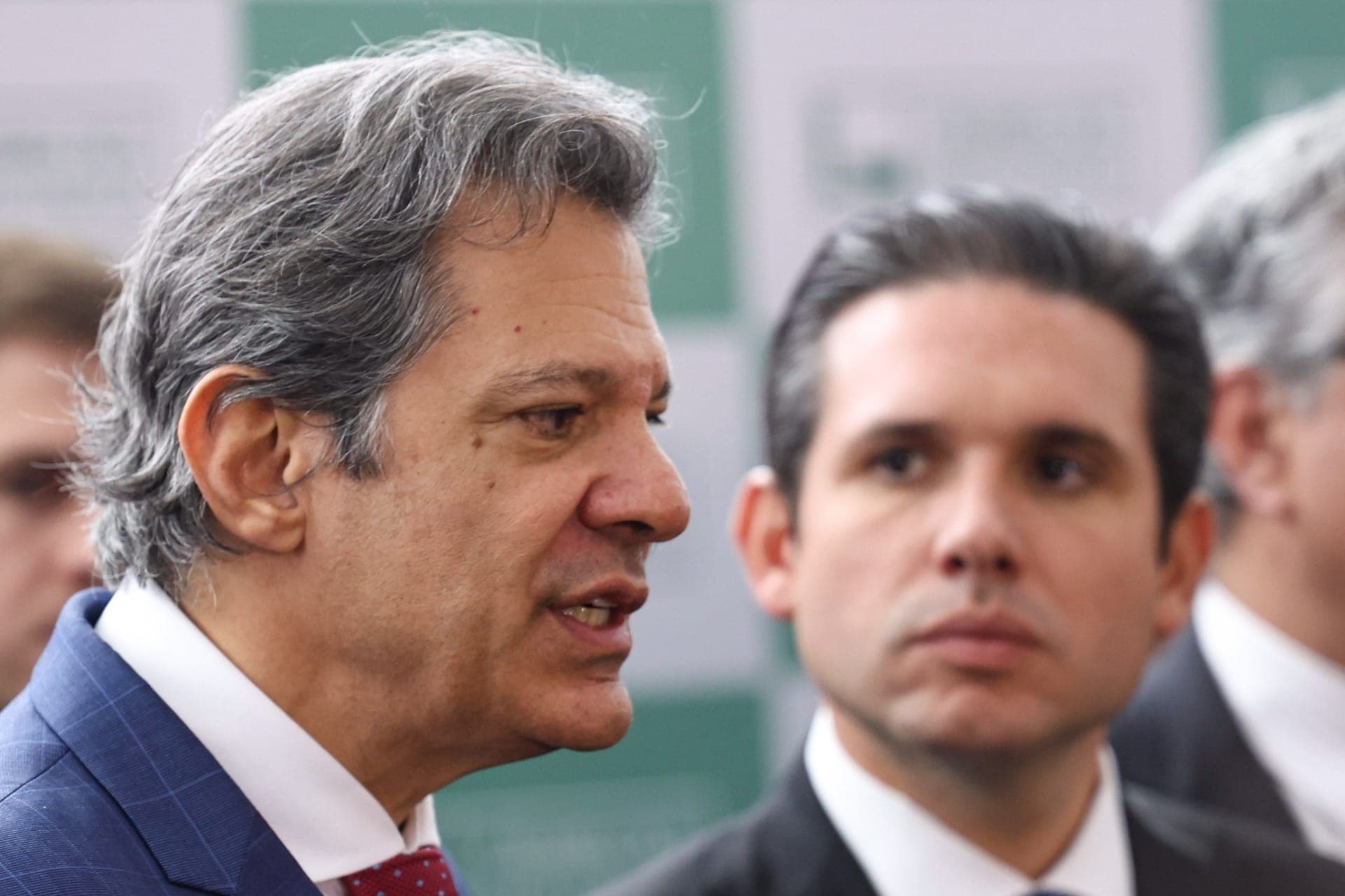 Ministro da Fazenda, Fernando Haddad, e o presidente da Câmara dos Deputados, Hugo Motta