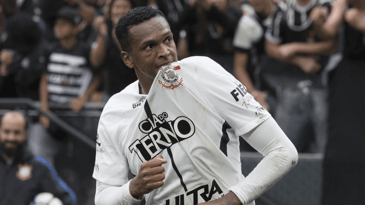 Ex-Corinthians, atacante Jô é preso por não pagar pensão alimentícia em SP