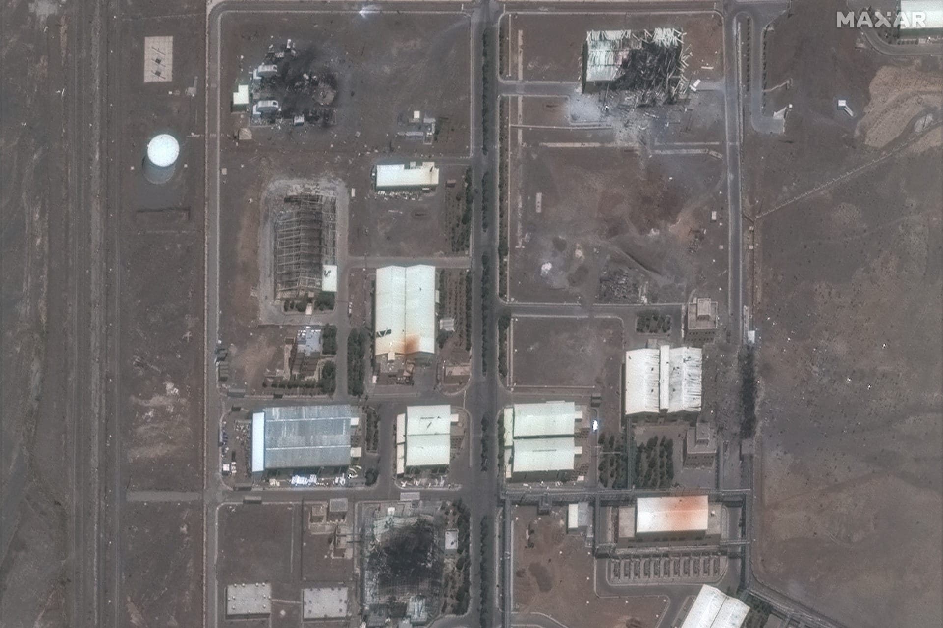 Uma imagem de satélite mostra a instalação nuclear de Natanz após um ataque aéreo no Irã