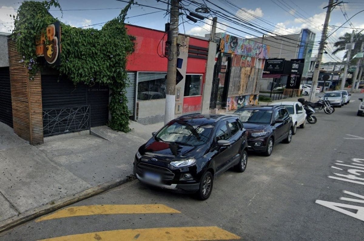 Confusão foi em bar na avenida Itália