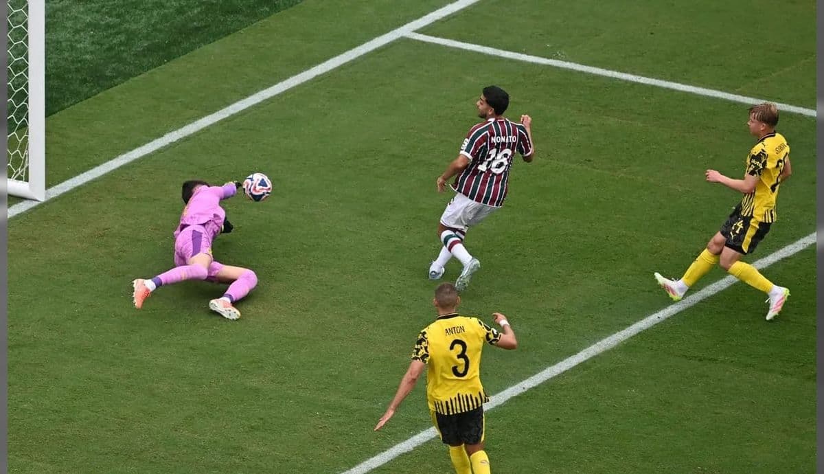 Fluminense joga bem, perde gols e fica no empate contra o Borussia