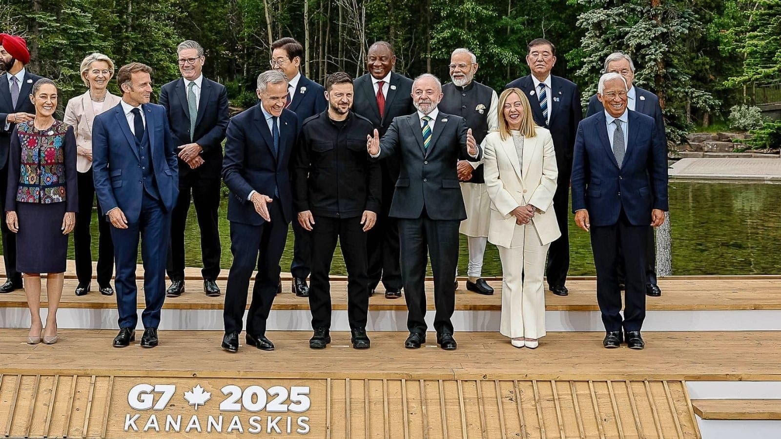 Lula e Zelensky lado a lado, mas reunião foi cancelada