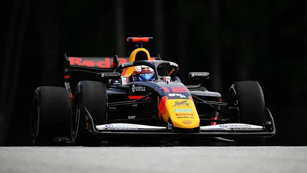 F3: Nicola Tsolov lidera treino livre 1 marcado por três bandeiras vermelhas; Câmara é P2