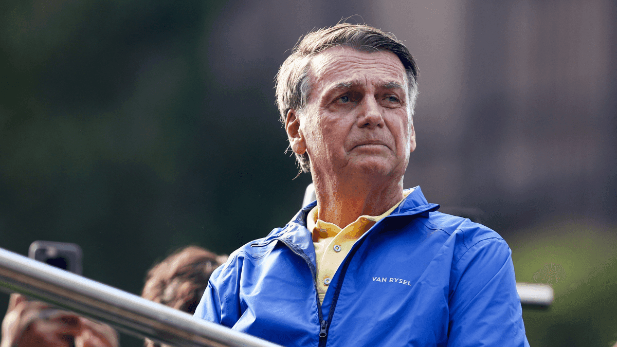Jair Bolsonaro discursa em ato na Avenida Paulista, em São Paulo