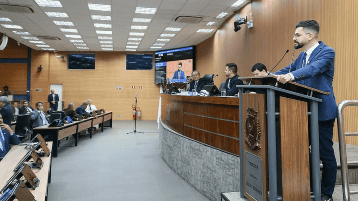A Sessão de Julgamento contou com a leitura de todo o processo e com o parecer final do relator, presidente do CP e da defesa do vereador