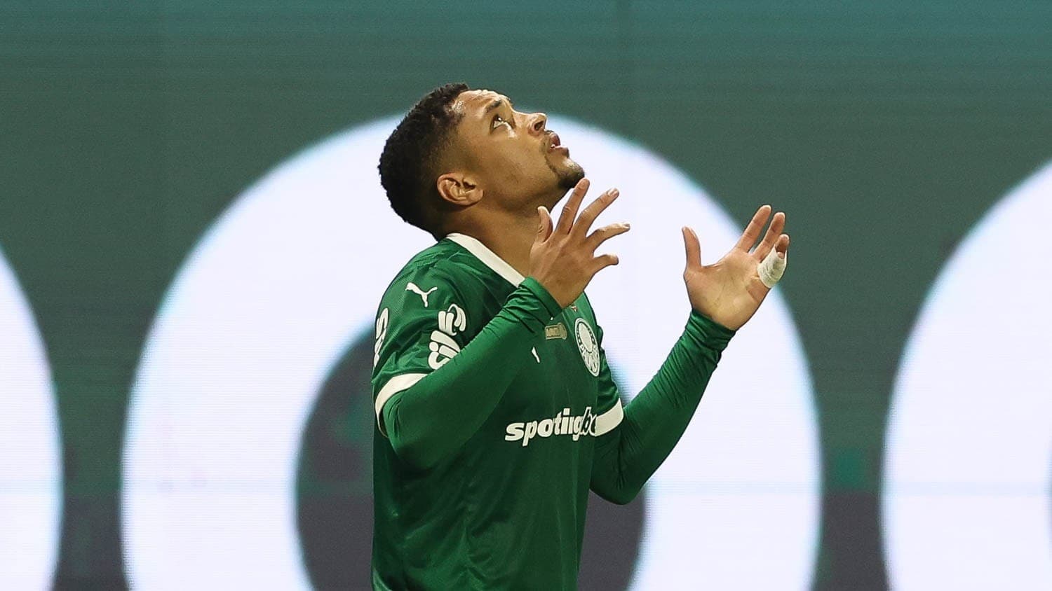 Vitor Roque, atacante do Palmeiras