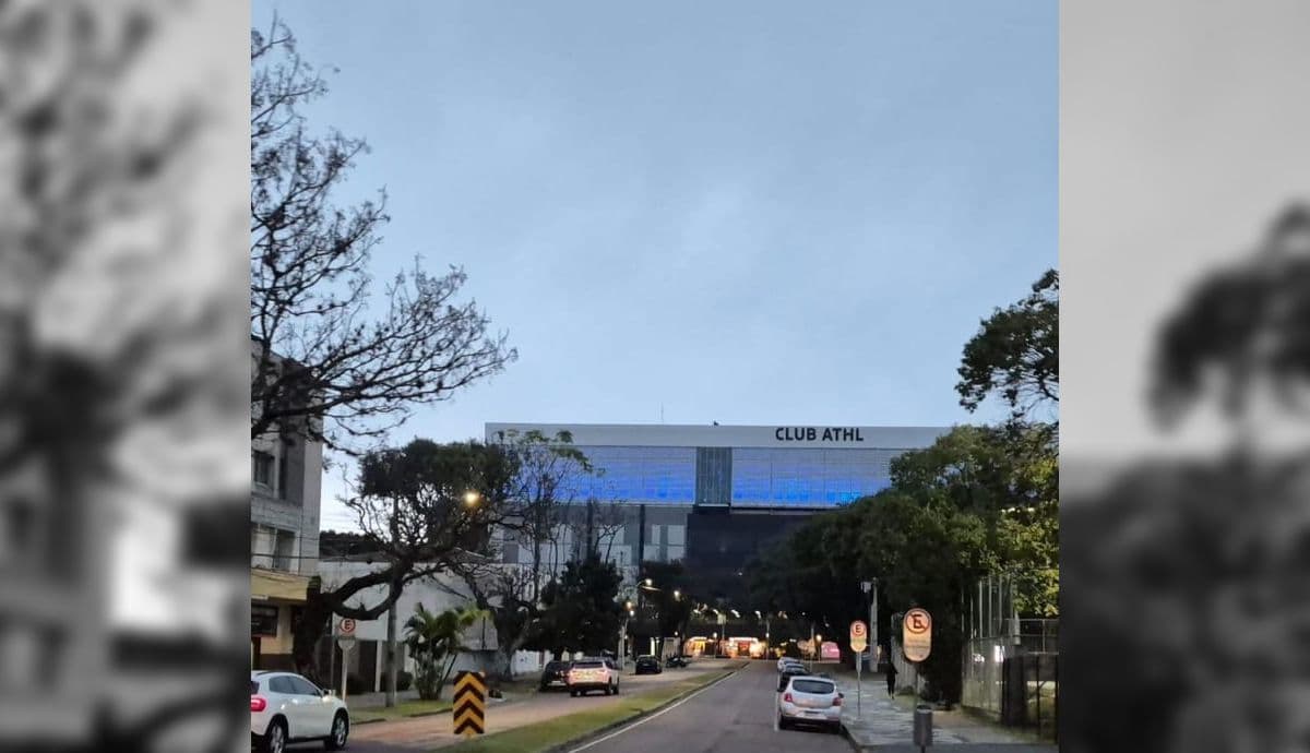 Athletico muda fachada da Arena da Baixada