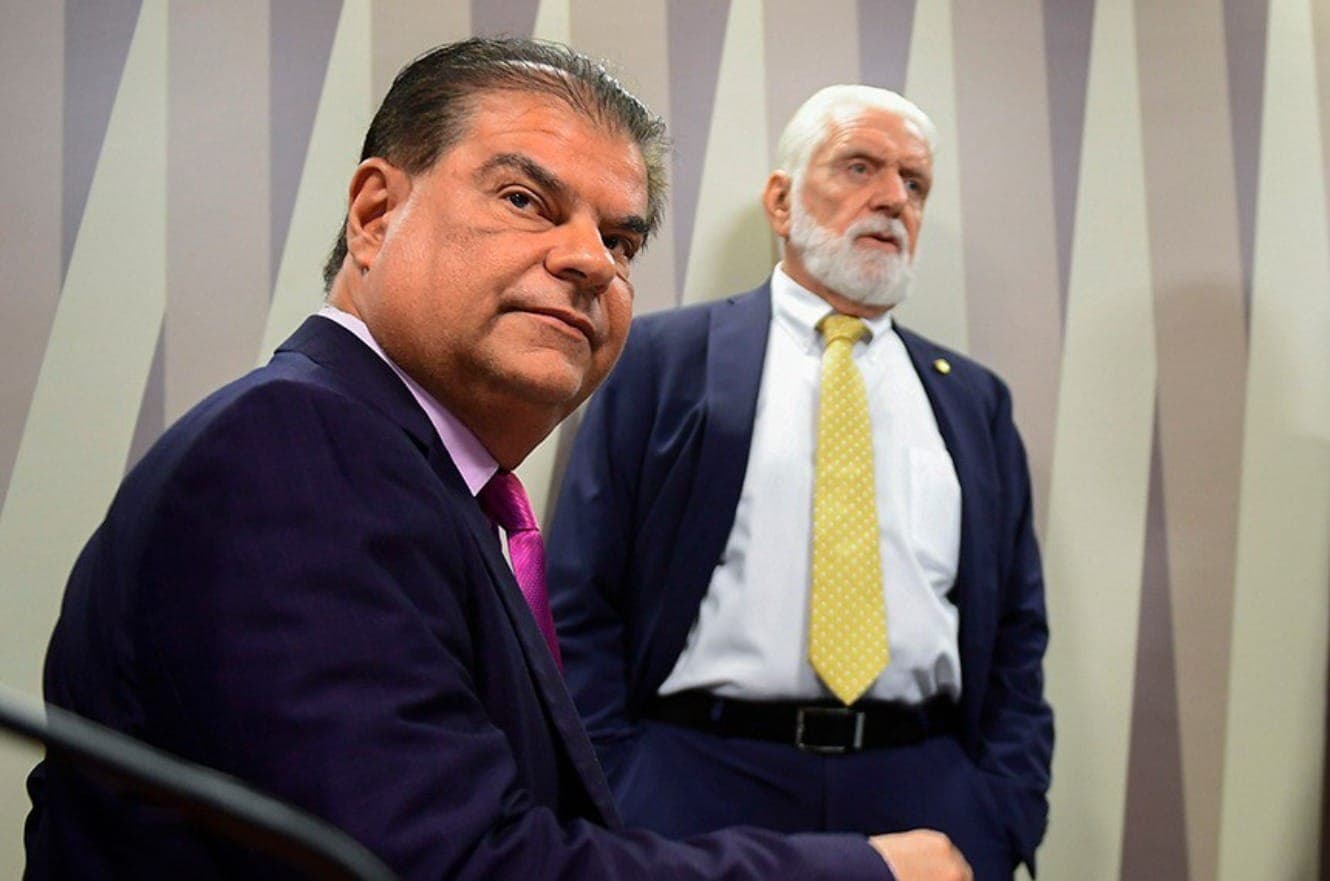 Nelsinho Trad (PSD-MS) ao lado de Jacques Wagner (PT-BA)