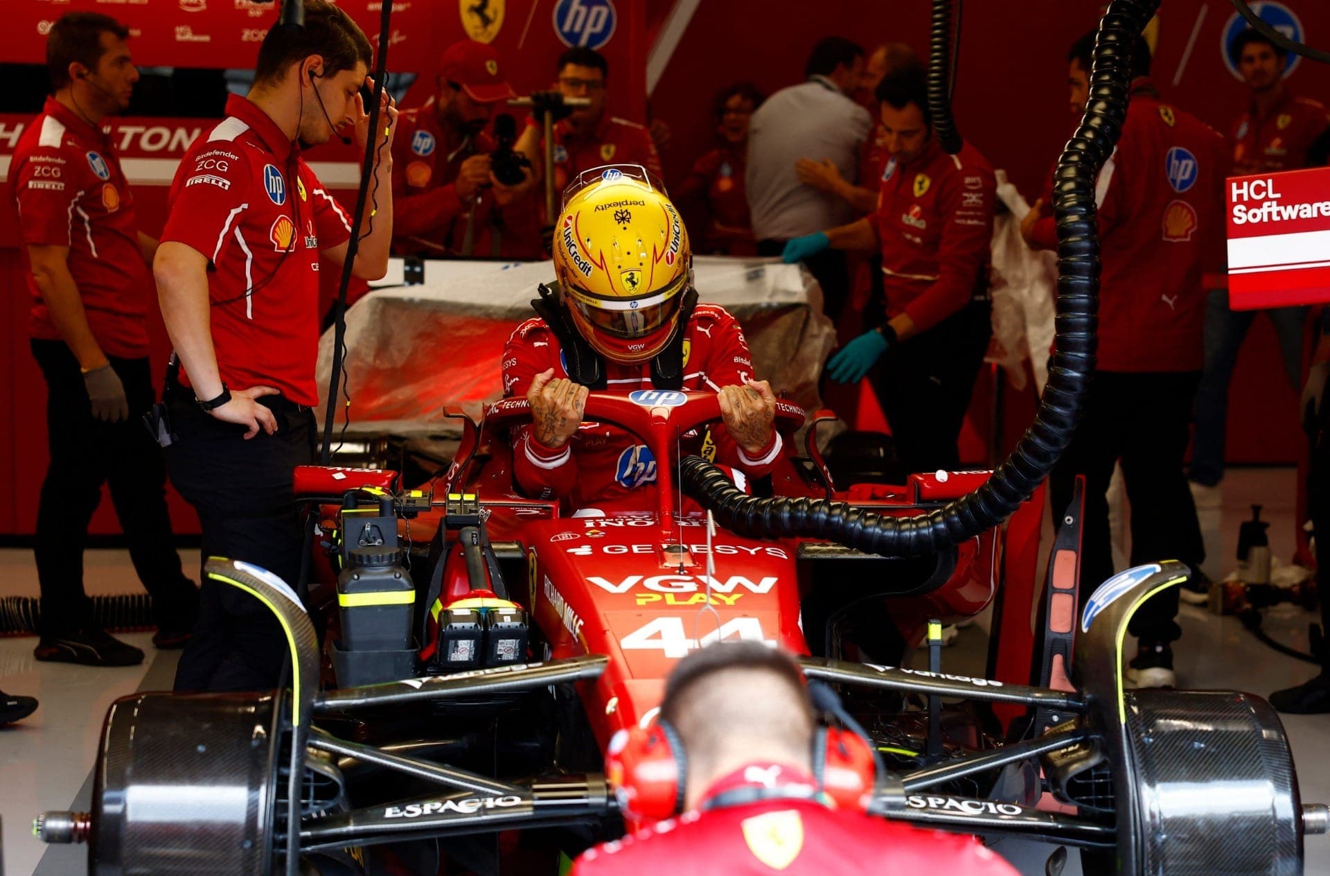 Após problemas no GP da Bélgica, Hamilton troca de engenheiro da Ferrari
