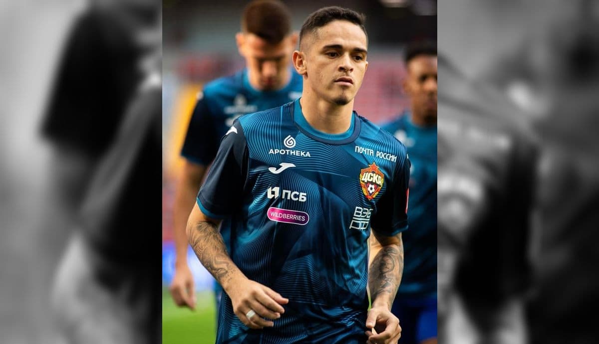 Khellven, lateral-direito, atua no futebol russo e interessa ao Palmeiras