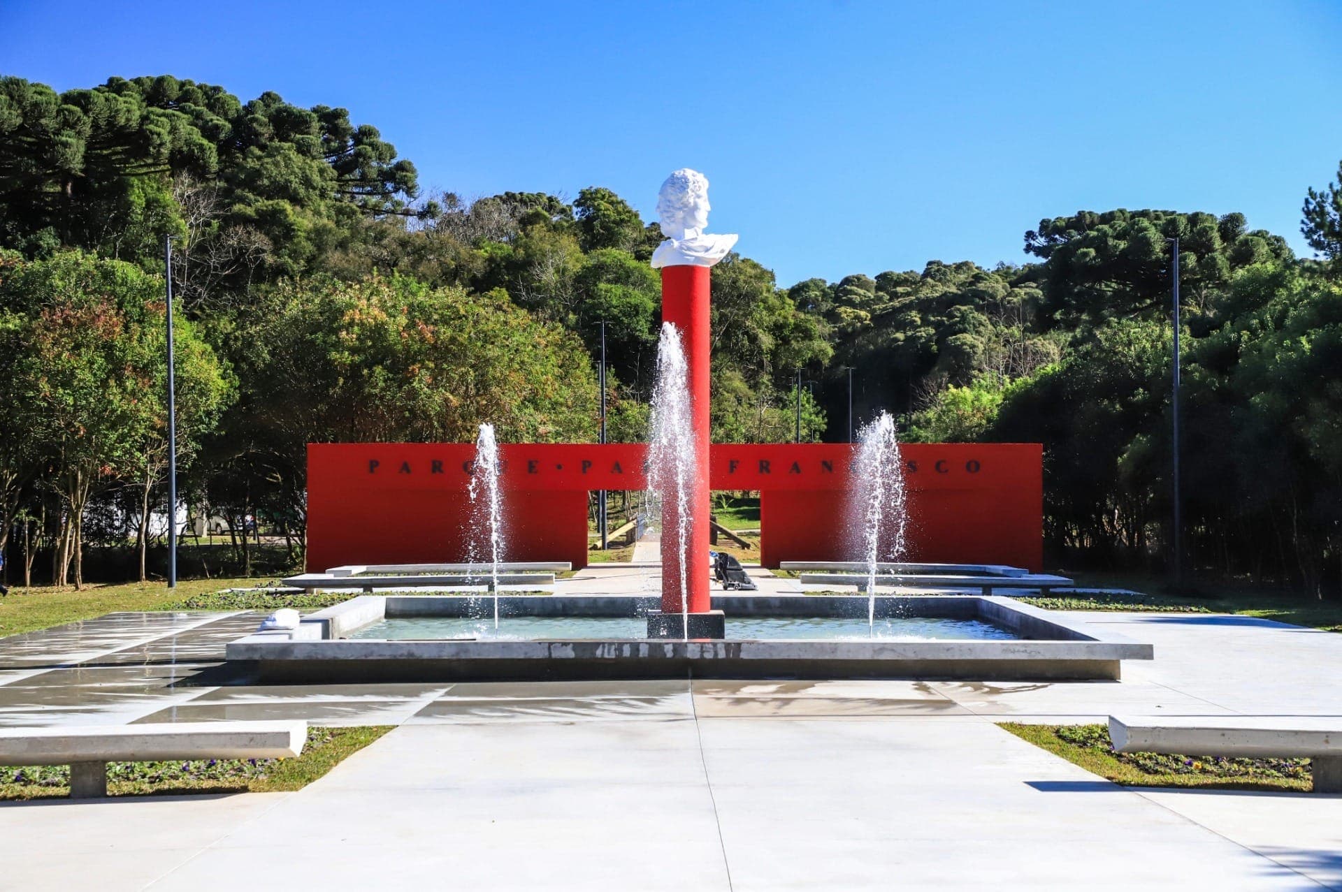 Curitiba inaugura 52º parque: Papa Francisco é homenageado