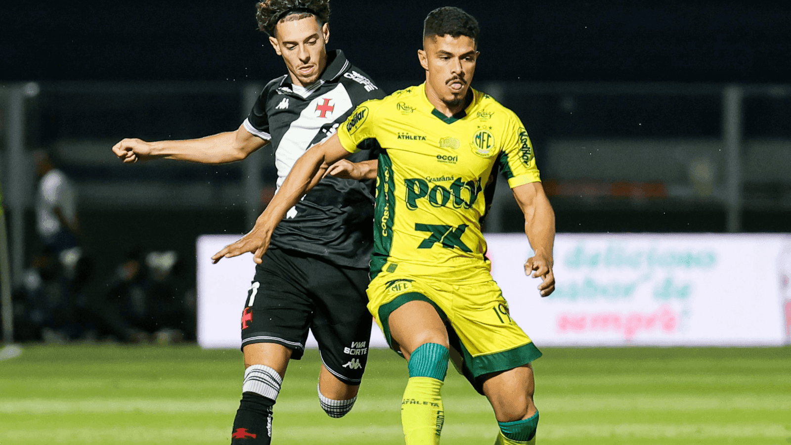 Os donos da casa venceram em um jogo eletrizante por 3 a 2