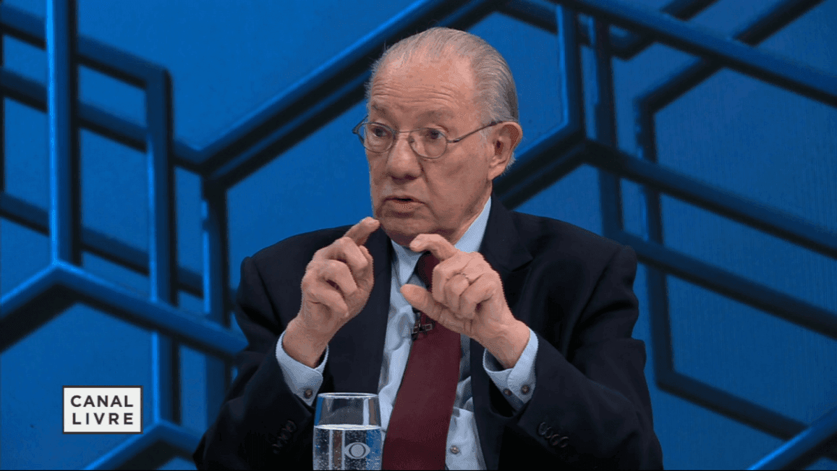 Para Rubens Barbosa, ex-embaixador do Brasil nos EUA, o país deve priorizar as negociações em vez de retaliar