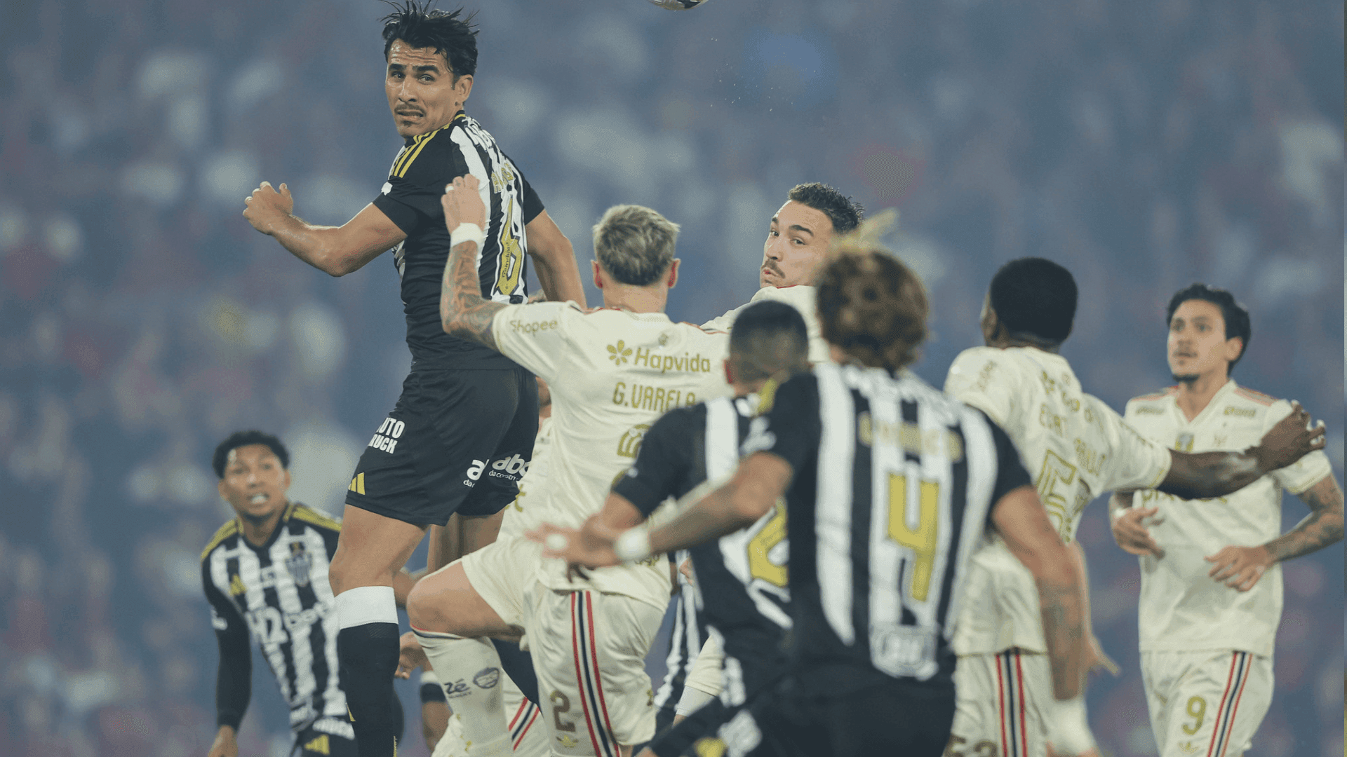 Atlético-MG joga em casa nesta quarta (6), e ainda com vantagem sobre o Flamengo, após vencer o jogo de ida das oitavas da Copa do Brasil no Maracanã