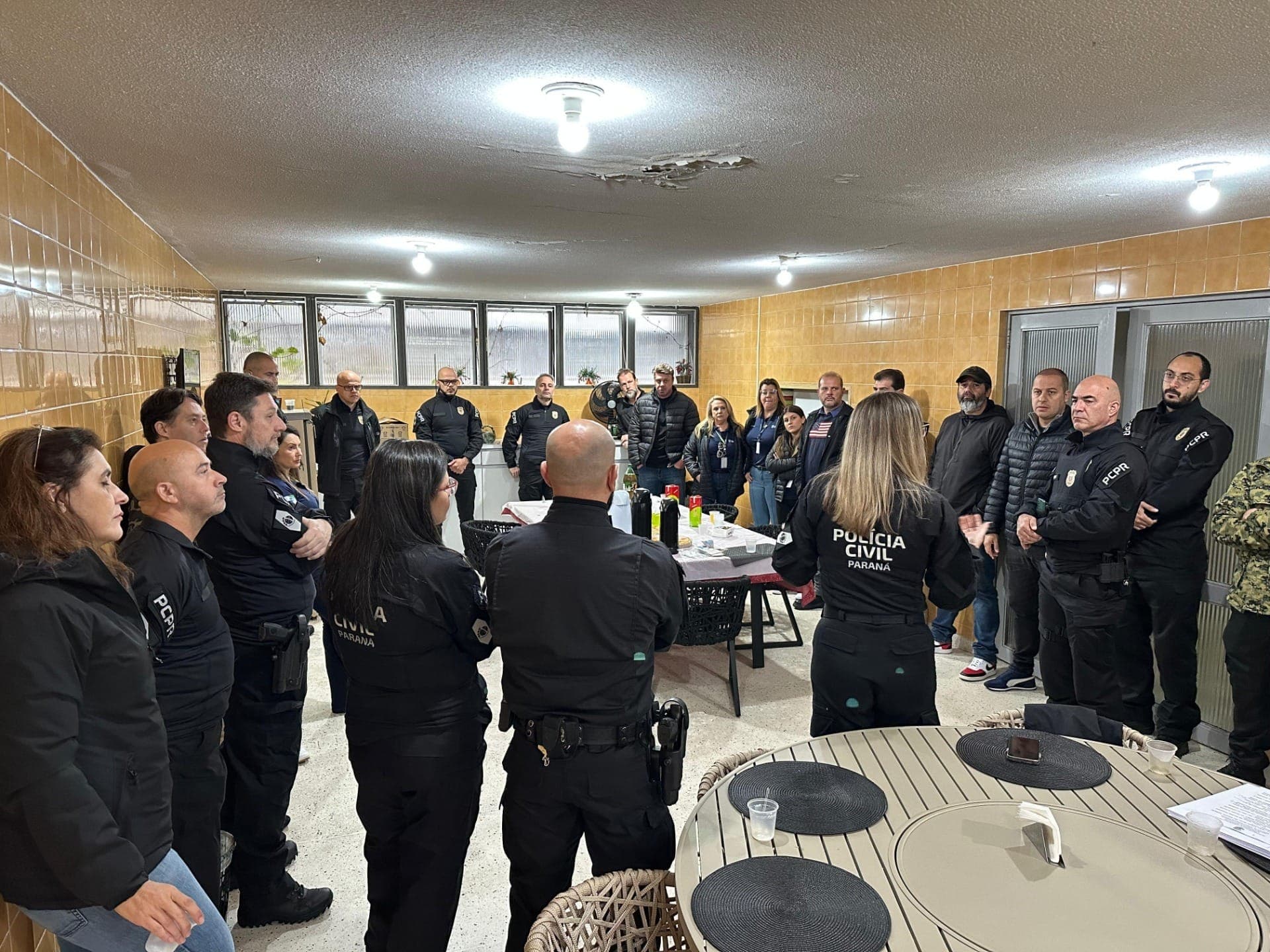Empresas de placas são alvo de operação contra veículos roubados