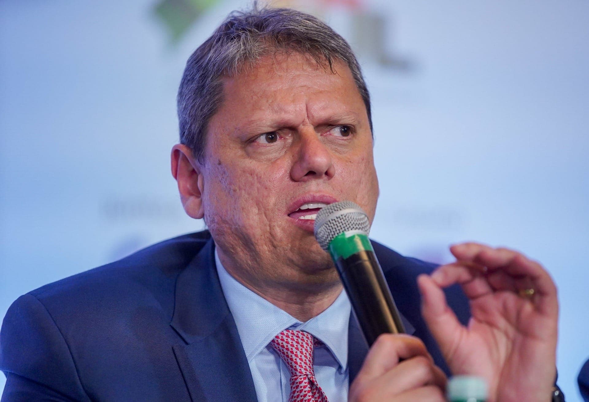 Governador de São Paulo, Tarcísio Freitas, durante entrevista coletiva