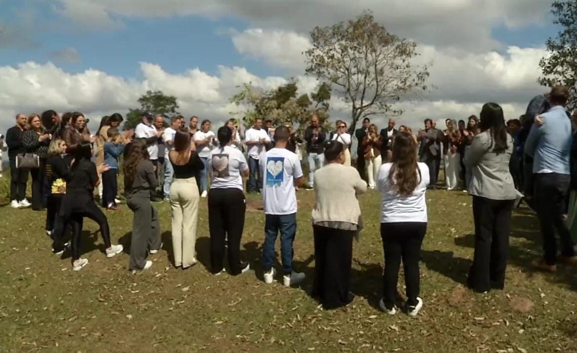 Ato homenageia as 62 vítimas da queda do avião da Voepass